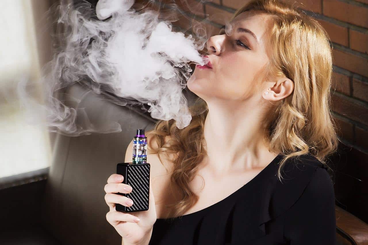 5 effets Indésirables de la cigarette électronique que vous devriez  connaître